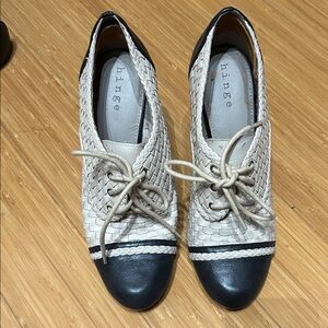 Hinge Black and Cream Woven Flats